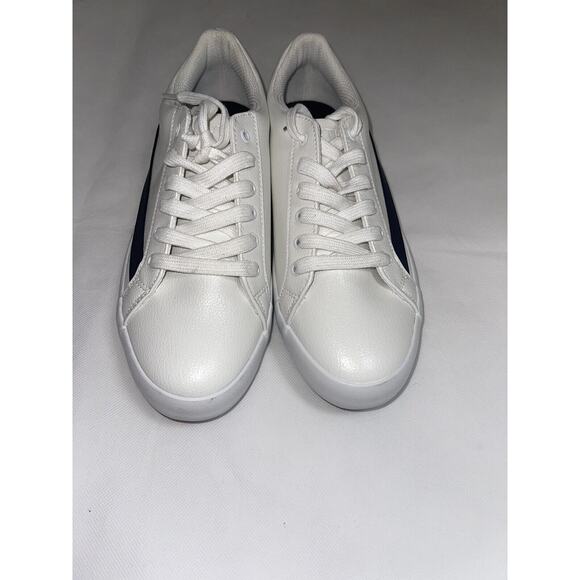Nautica Endesha Sz 8.5 Low Top Sneakers Shoe White Navy Women’s Fashion‎ NEW - Picture 7 of 10